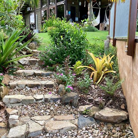 Butterfly Studio Proserpine Luaran gambar